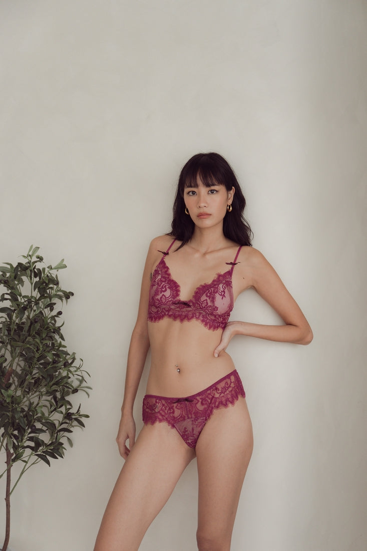 Romi-plum-lace-bralette-with-support-padded-wireless-bra-singapore-ashley-summer-co02